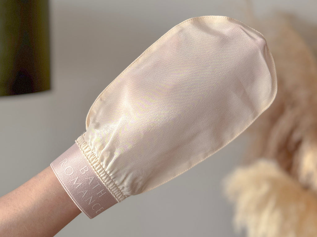 exfoliating silk bath glove