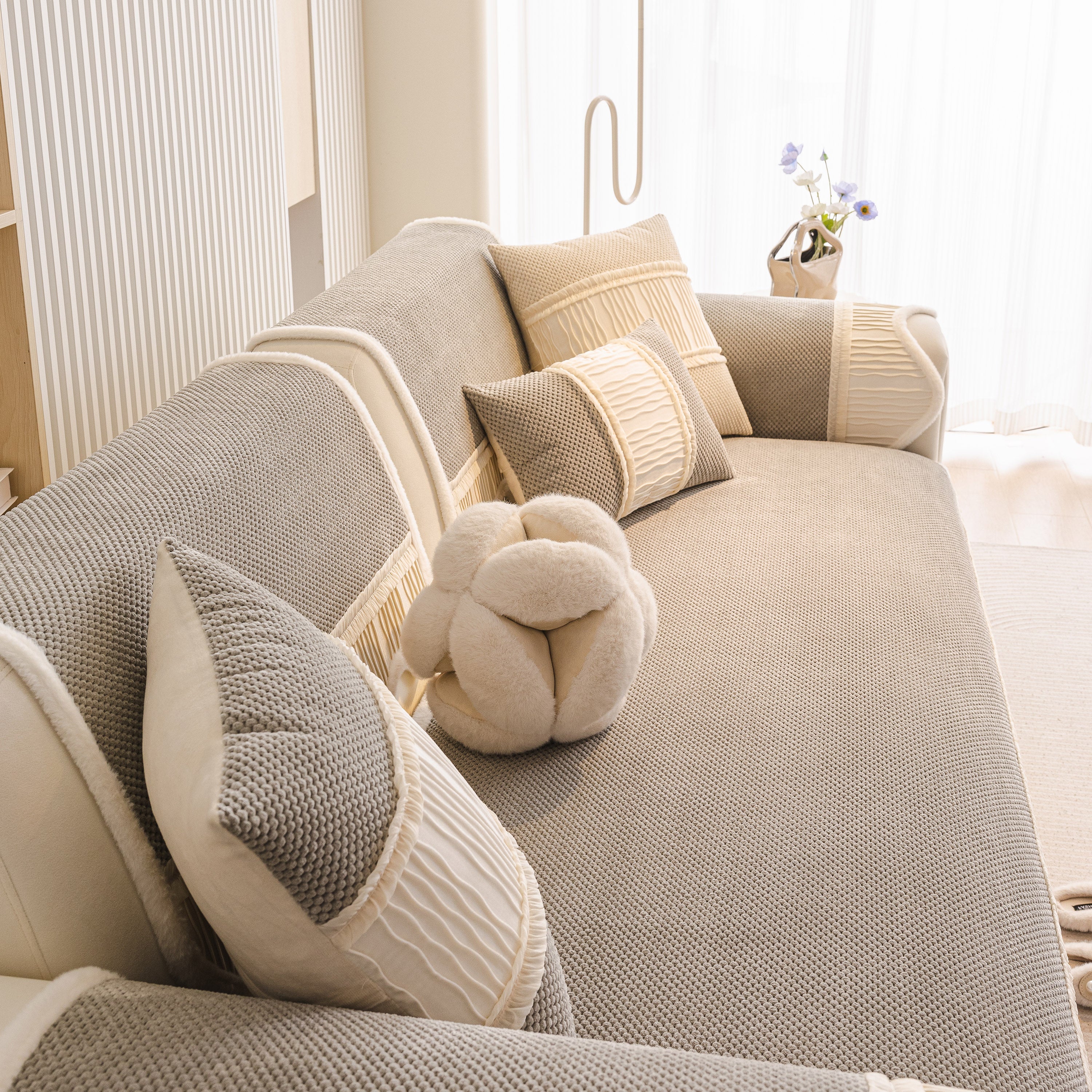 Dog Washable Sofa Protector Cover, Non-Slip Couch Slipcover with Soft Furry Trim