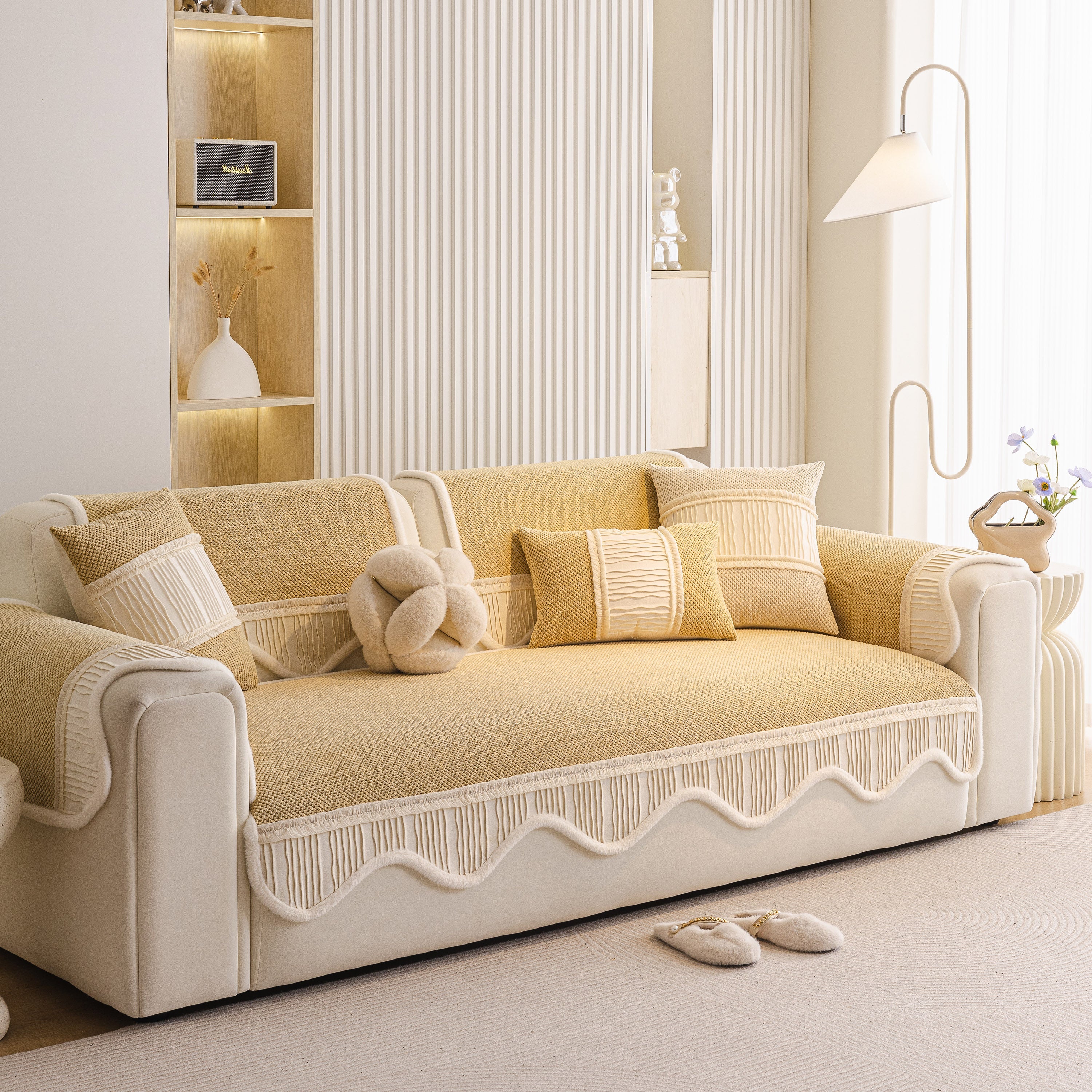 Dog Washable Sofa Protector Cover, Non-Slip Couch Slipcover with Soft Furry Trim