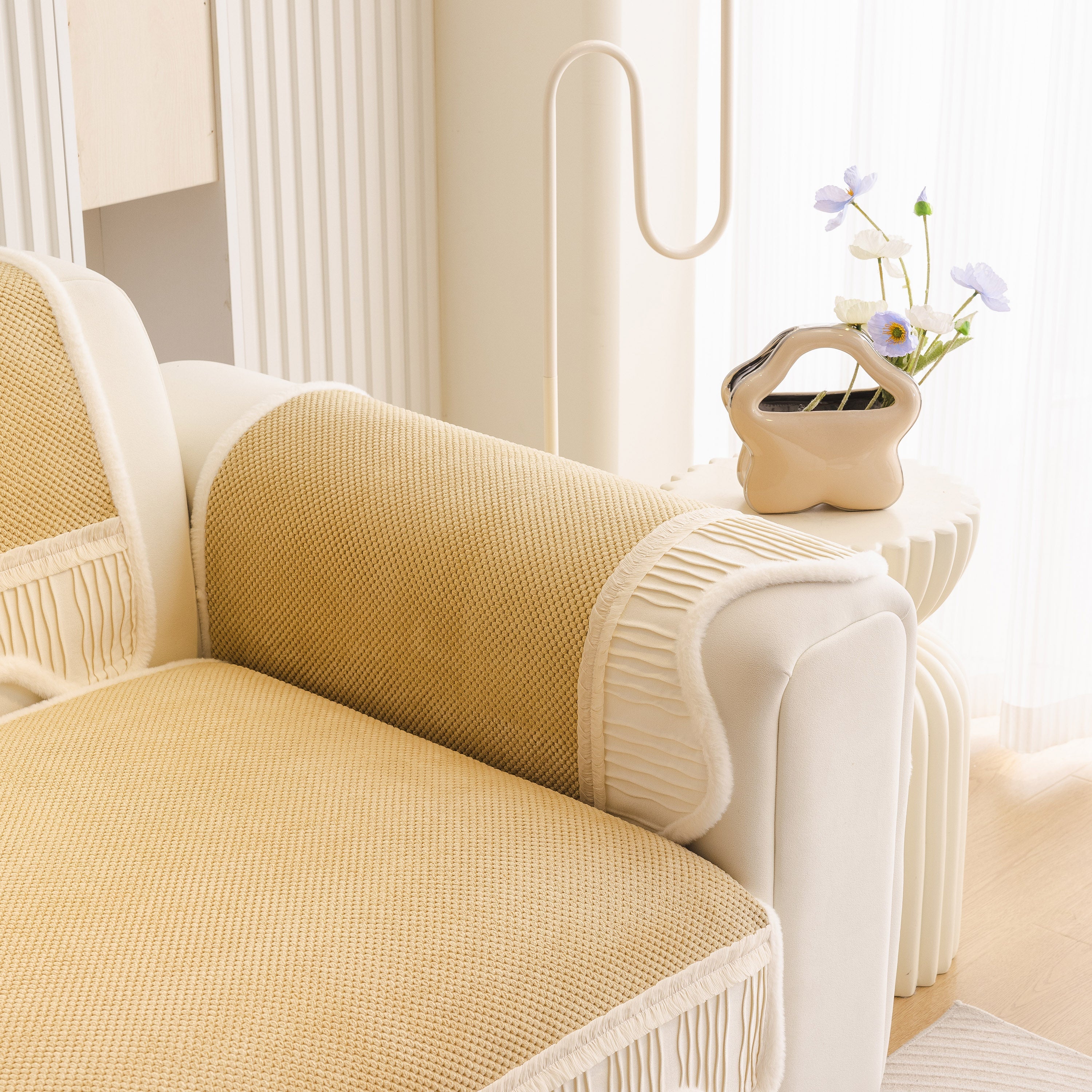 Dog Washable Sofa Protector Cover, Non-Slip Couch Slipcover with Soft Furry Trim