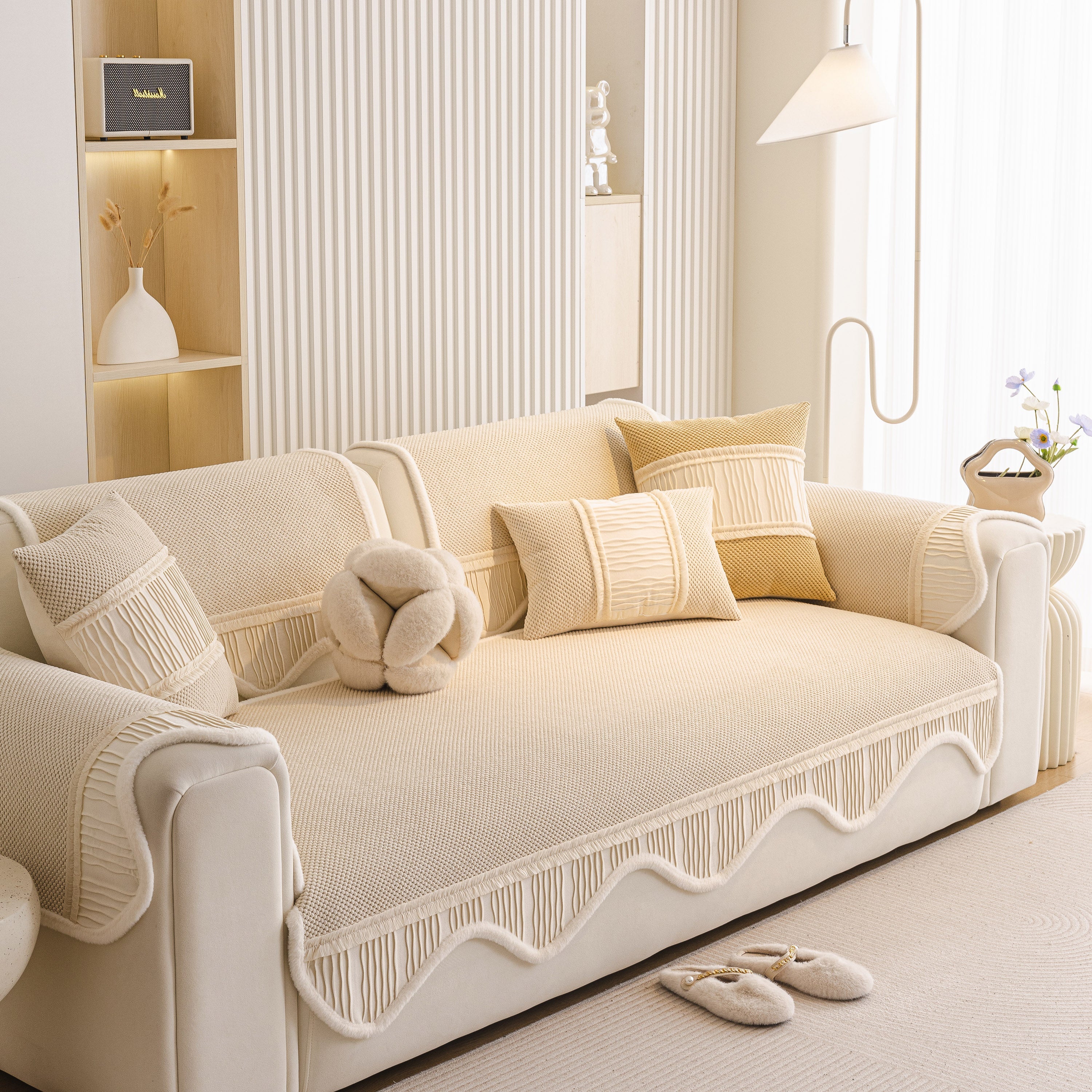 Dog Washable Sofa Protector Cover, Non-Slip Couch Slipcover with Soft Furry Trim