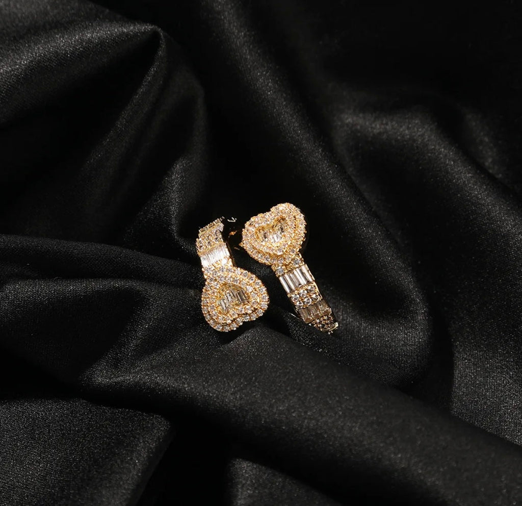 Thick Baguette Heart Ring