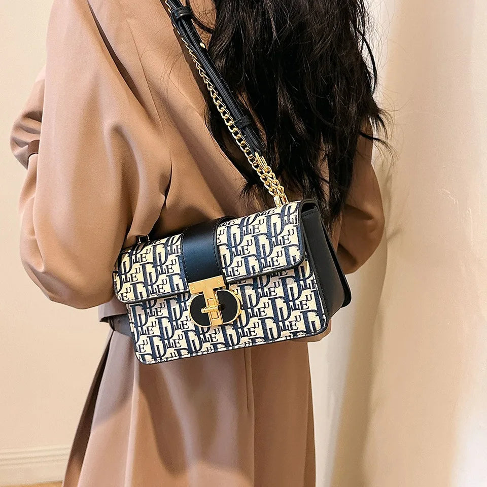Letter Print Lock Luxury Handbags | Women's Shoulder Bags & Designer Crossbody Purses (Chain Strap Clutch Bag)