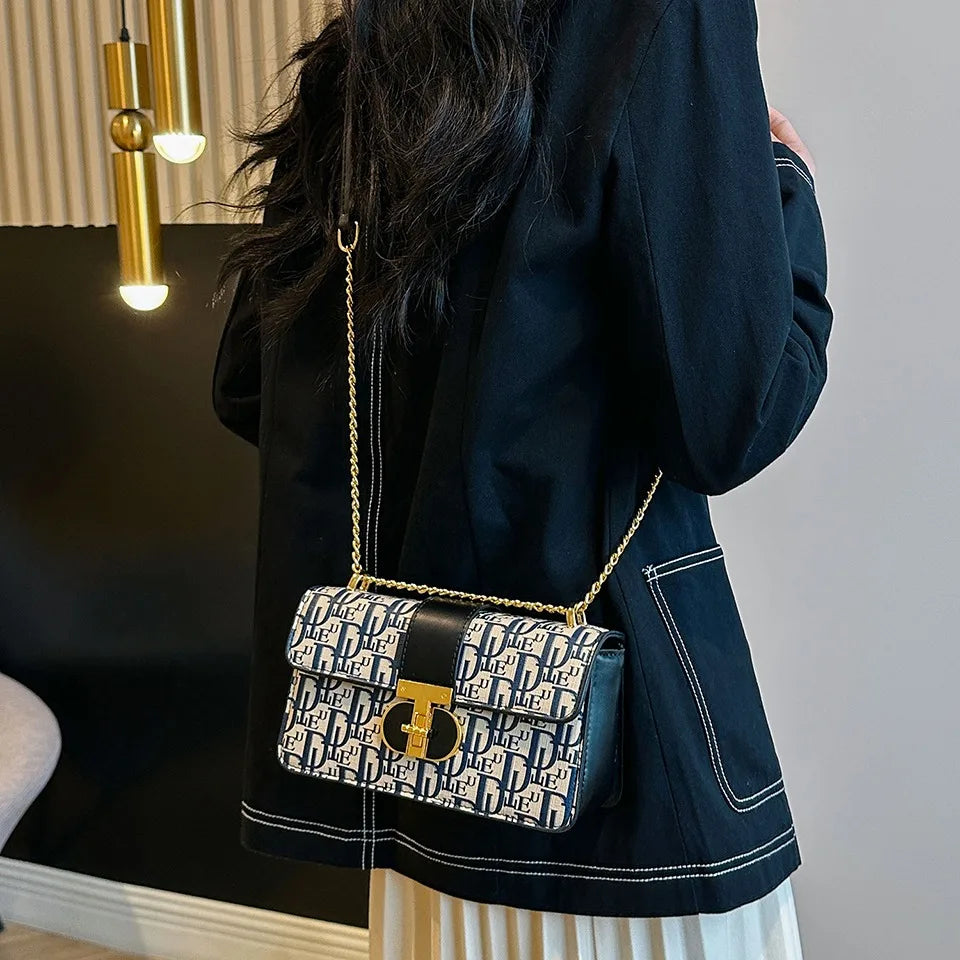 Letter Print Lock Luxury Handbags | Women's Shoulder Bags & Designer Crossbody Purses (Chain Strap Clutch Bag)