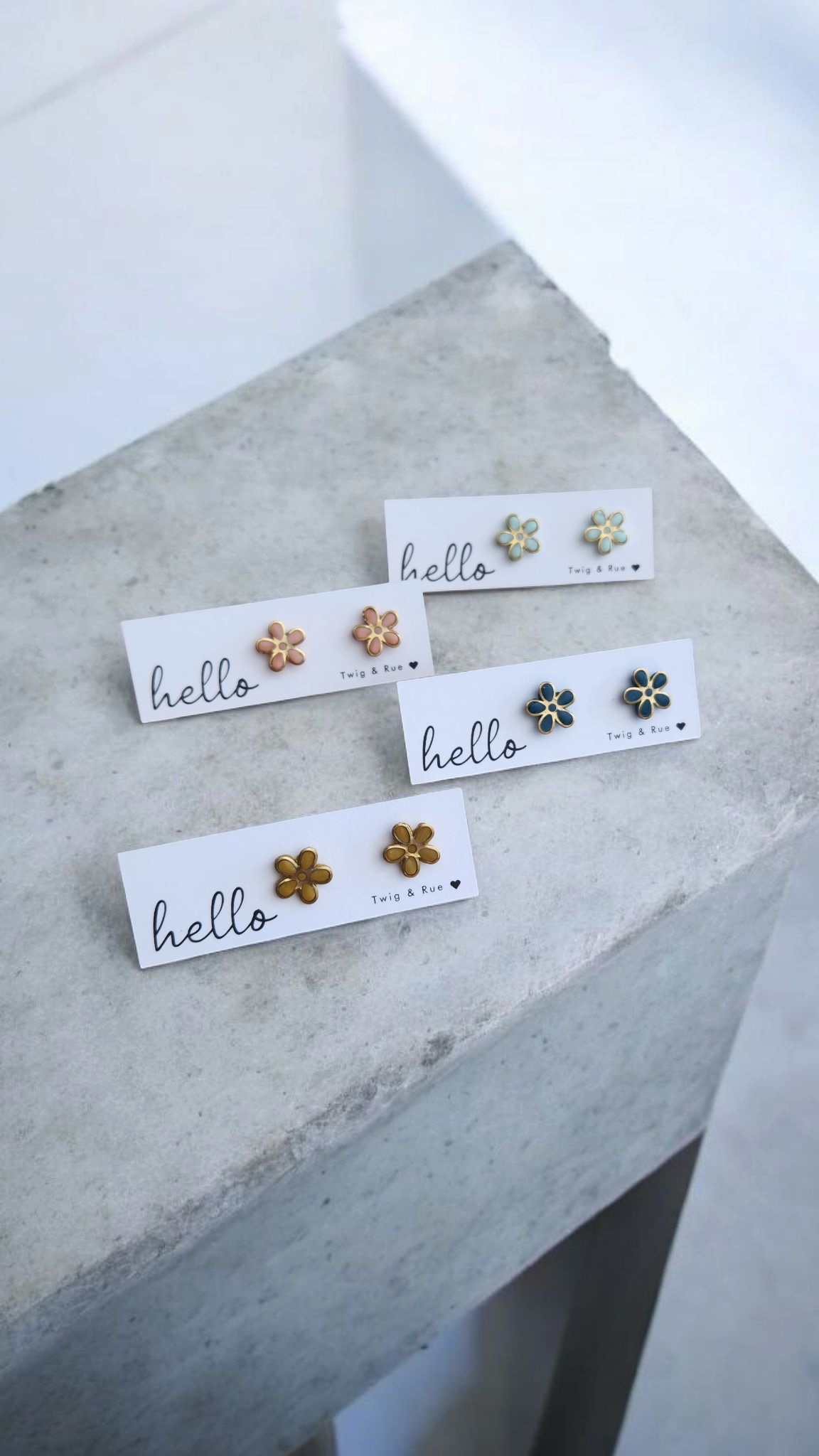Flower clay studs