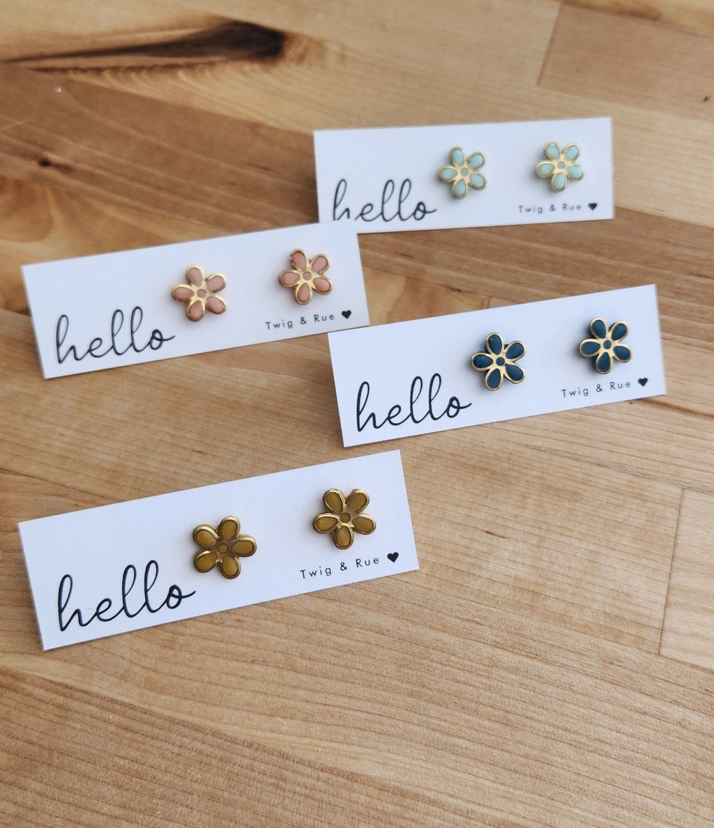 Flower clay studs
